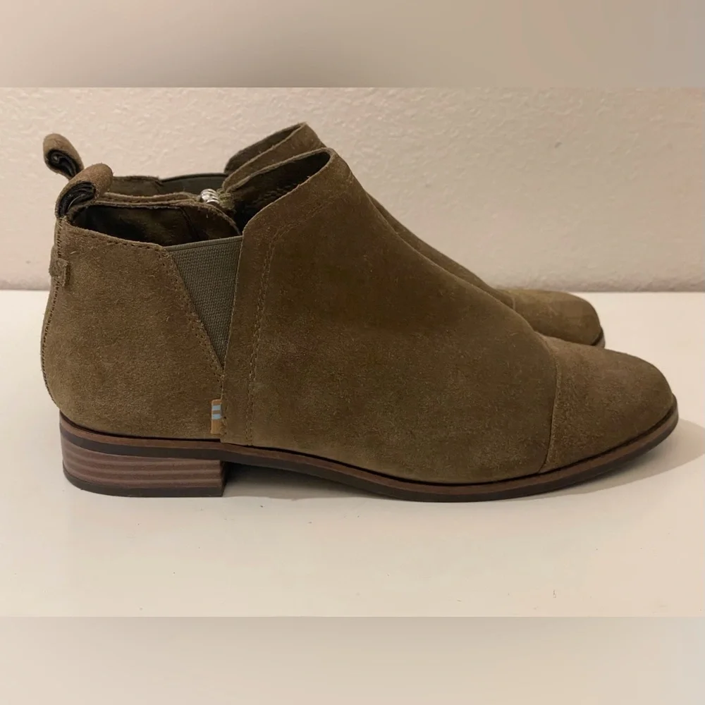 Tom’s Women’s Reese military‎ Olive Suede Boots Size 7.5